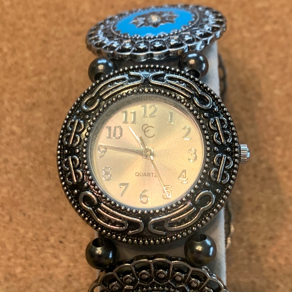 New gunmetal gray stretch band watch